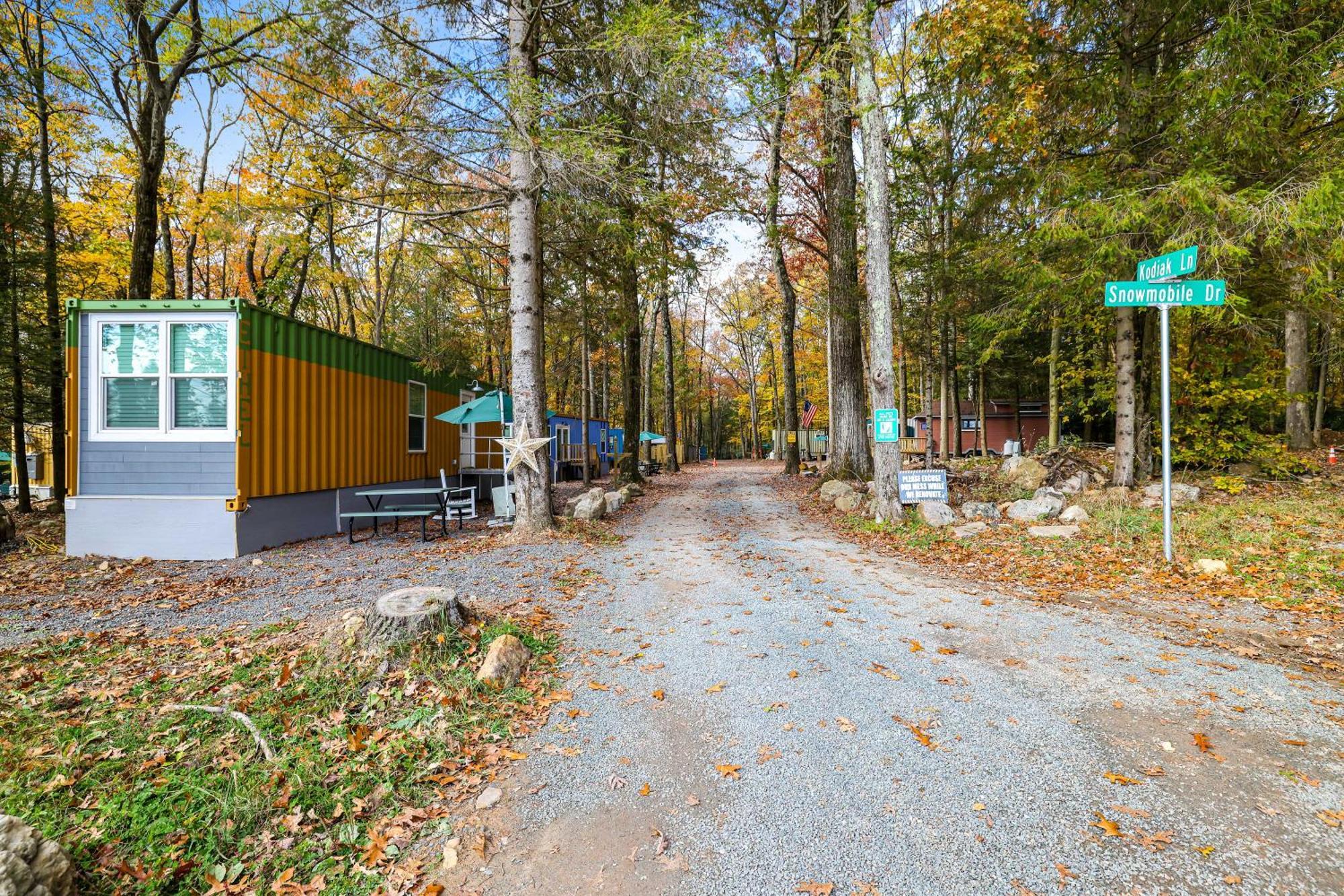 Camptel Poconos Lodging Albrightsville Buitenkant foto